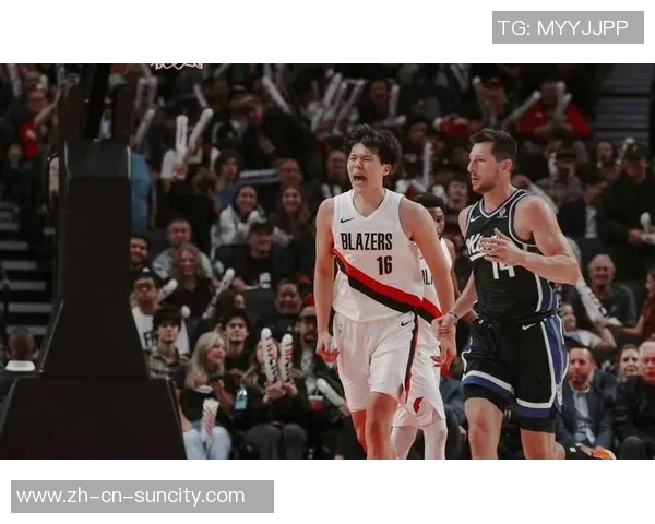 杨瀚森精彩单挑尤班克斯背运转身连招引发观众热烈反响