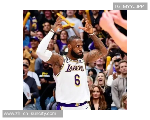 余华谈詹姆斯:从小皇帝加盟骑士起我便成为他的忠实粉丝 余华谈詹姆斯:从小皇帝加盟骑士起我便成为他的忠实粉丝